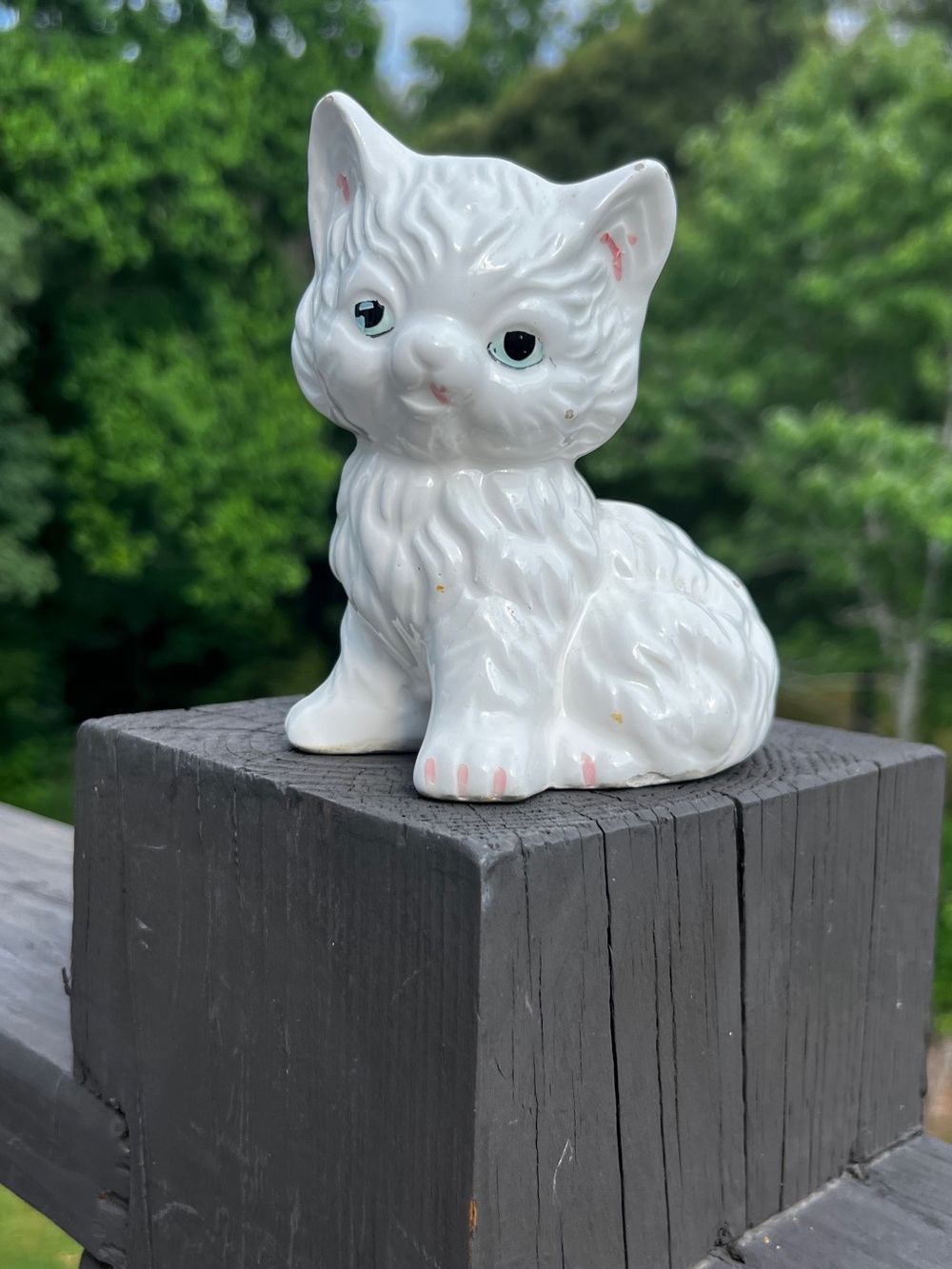 Vintage White Ceramic Kitten Figurine Cottage Cat Shelf Decor